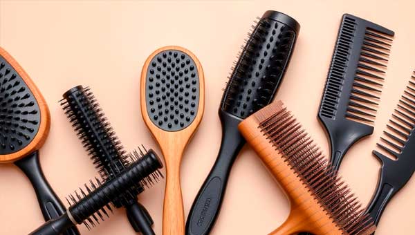 Расчески и щетки для волос: какую выбрать